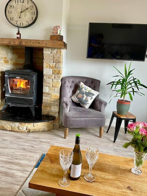 The Cosy Farm Cottage, Donegal Inver Экстерьер фото